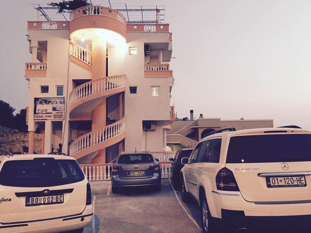 Apartments Delfin Ulcinj Exterior photo