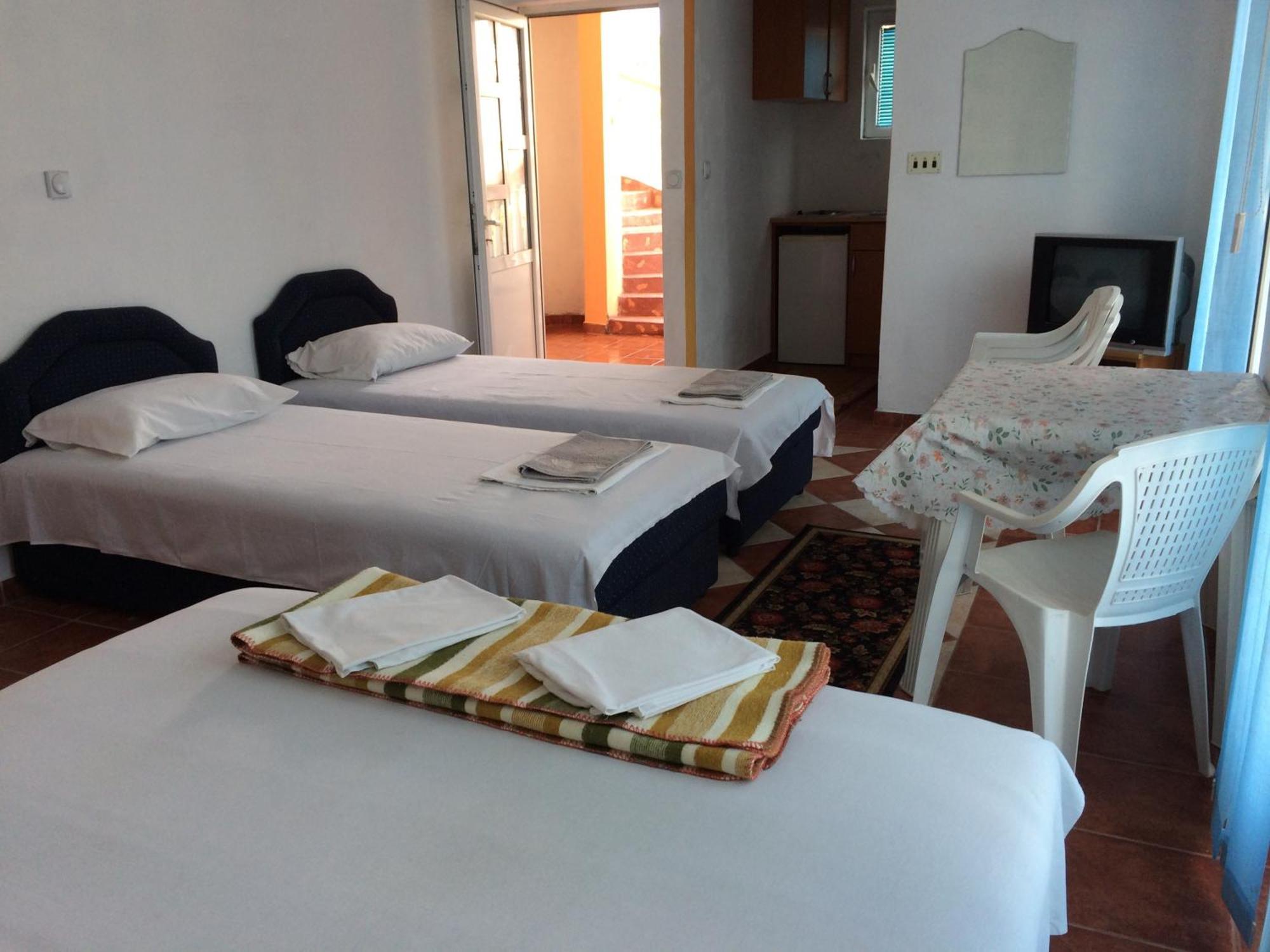 Apartments Delfin Ulcinj Room photo