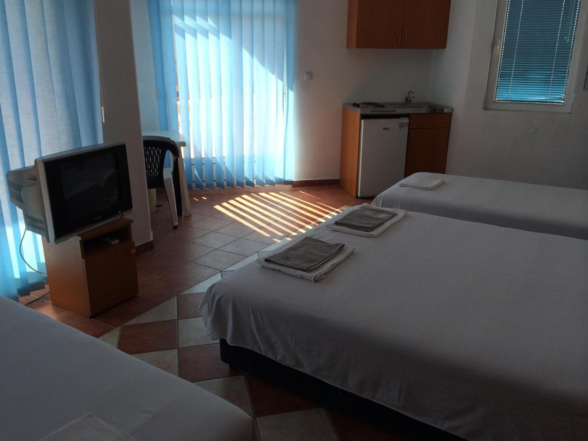 Apartments Delfin Ulcinj Room photo