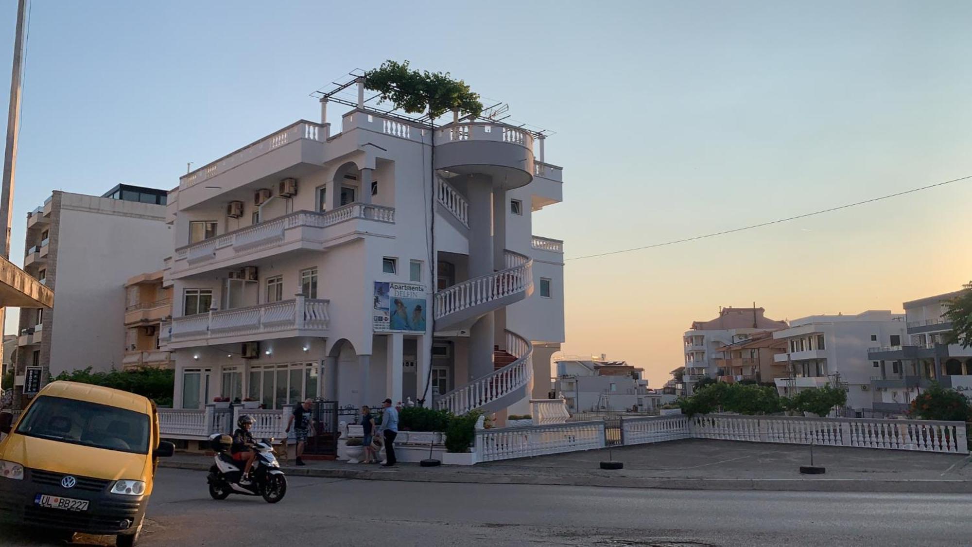 Apartments Delfin Ulcinj Exterior photo