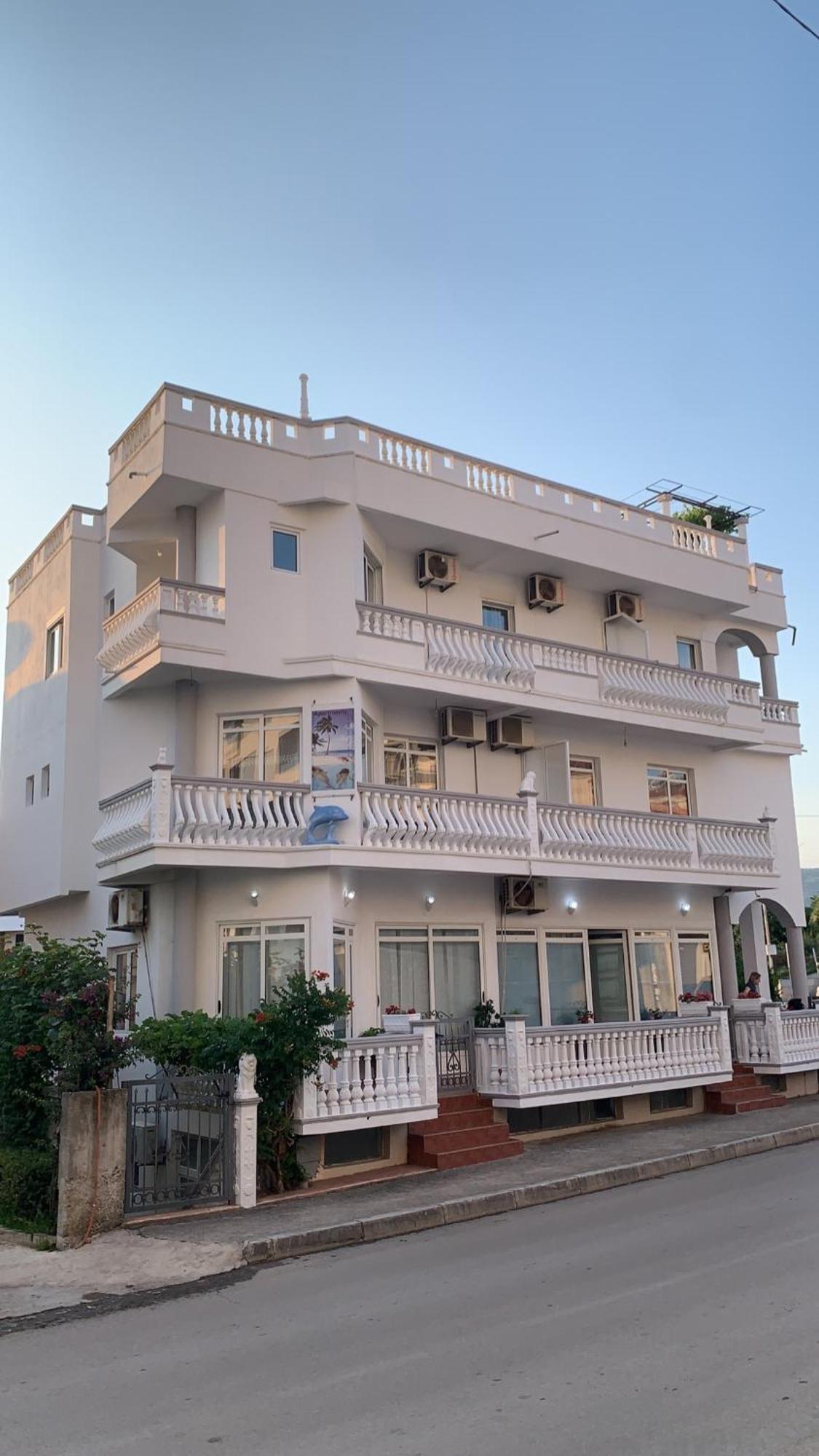 Apartments Delfin Ulcinj Exterior photo
