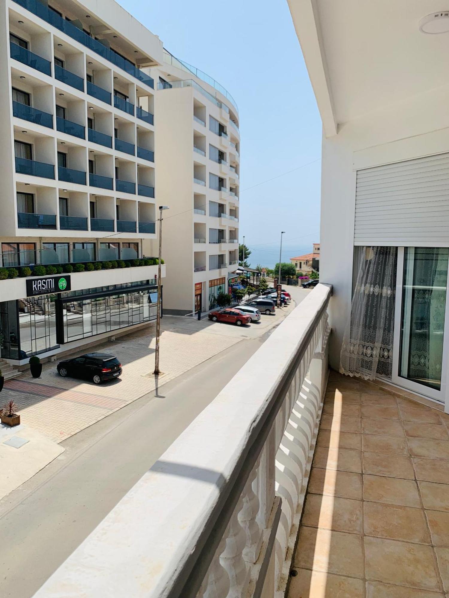 Apartments Delfin Ulcinj Exterior photo