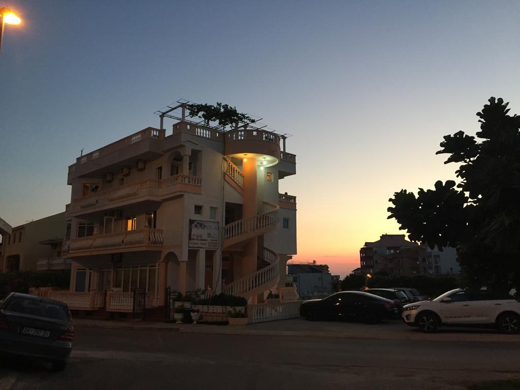 Apartments Delfin Ulcinj Exterior photo